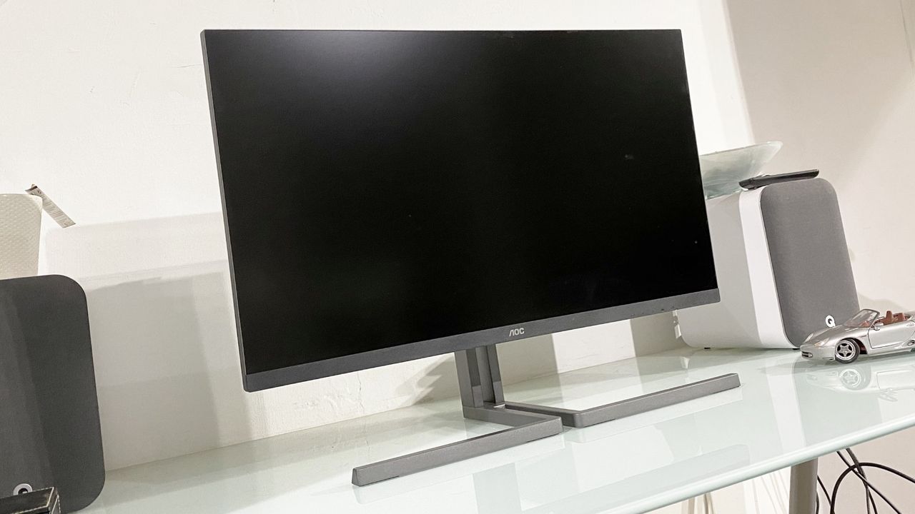 AOC Graphic Pro U32U3CV during our review