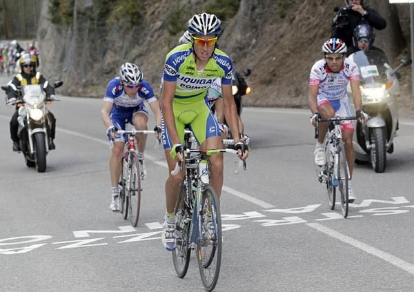 Robert Kiserlovski (Liquigas-Doimo) bridged solo to the four leaders with 2km to go, but all were soon absorbed by the select chase group.