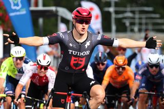 Arvid de Kleijn sprints to victory at Grand Prix d'Isbergues - Pas de Calais