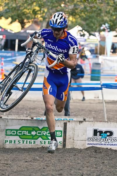 Adam Craig (Rabobank - Giant Off Road) alone in the lead.