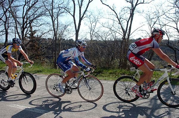 Mikhail Ignatiev (Katusha) broke away early with Belgians Wim De Vocht (Vacansoleil) and Olivier Kaisen (Silence-Lotto).