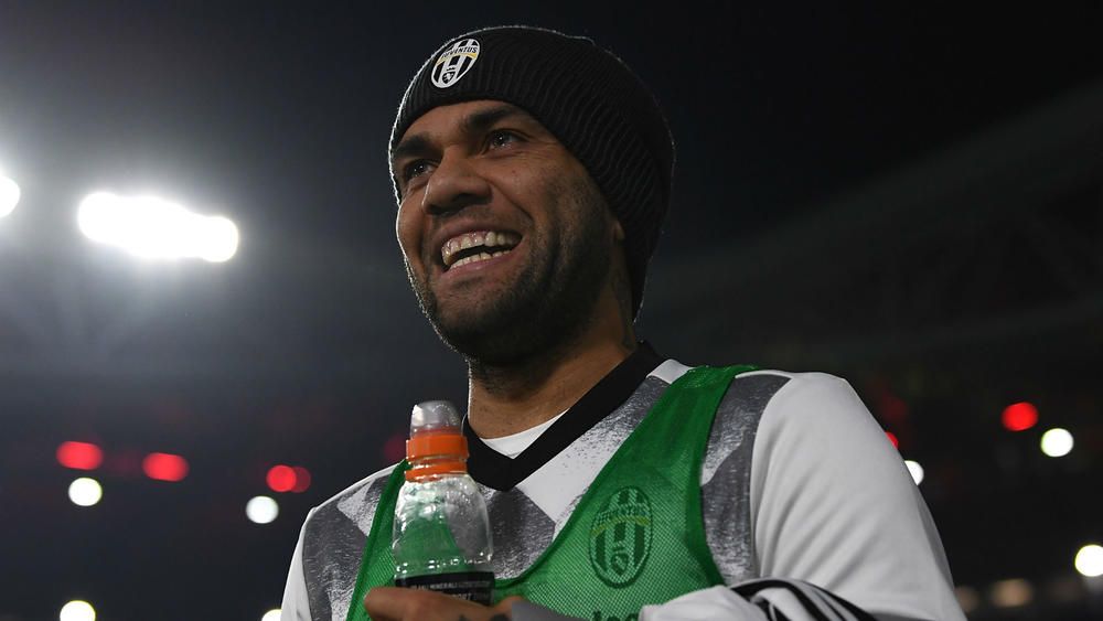 Dani Alves 'convinced' Juventus can win Champions League | FourFourTwo