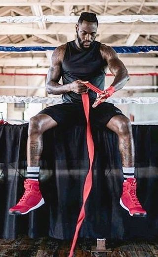 Wilder a.k.a. @Bronzebomber on Twitter Training wrapping hands on a Ring