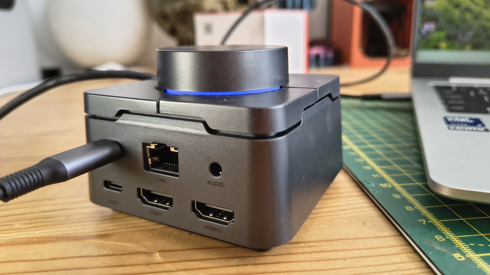 Estación de acoplamiento USB-C 11 en 1 TobenONE UDS060