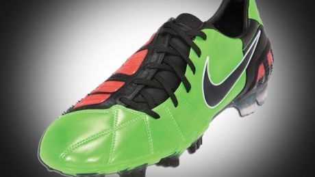 T90 Laser III, Nike, Men's Fitness, Wayne Rooney