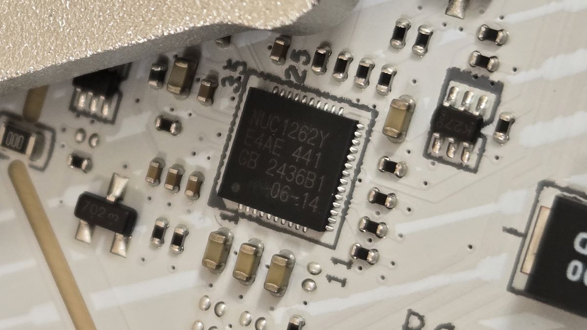 MSI MPG X870E Edge Ti Wifi - IC's