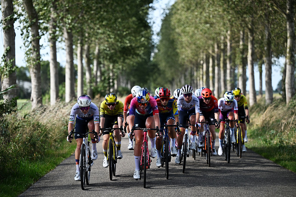 ZEEWOLDE, NETHERLANDS - SEPTEMBER 04: (L-R) Lara Gillespie of Ireland and UAE Team ADQ, Zoe Backstedt of Great Britain and Team CANYON//SRAM zondacrypto, Elisa Balsamo of Italy and Team Lidl - Trek and Karlijn Swinkels of Netherlands and UAE Team ADQ compete during the 27th Simac Ladies Tour 2025, Stage 3 a 160.1km stage from Zeewolde to Zeewolde / #UCIWWT / on September 04, 2025 in Zeewolde, Netherlands. (Photo by Luc Claessen/Getty Images)