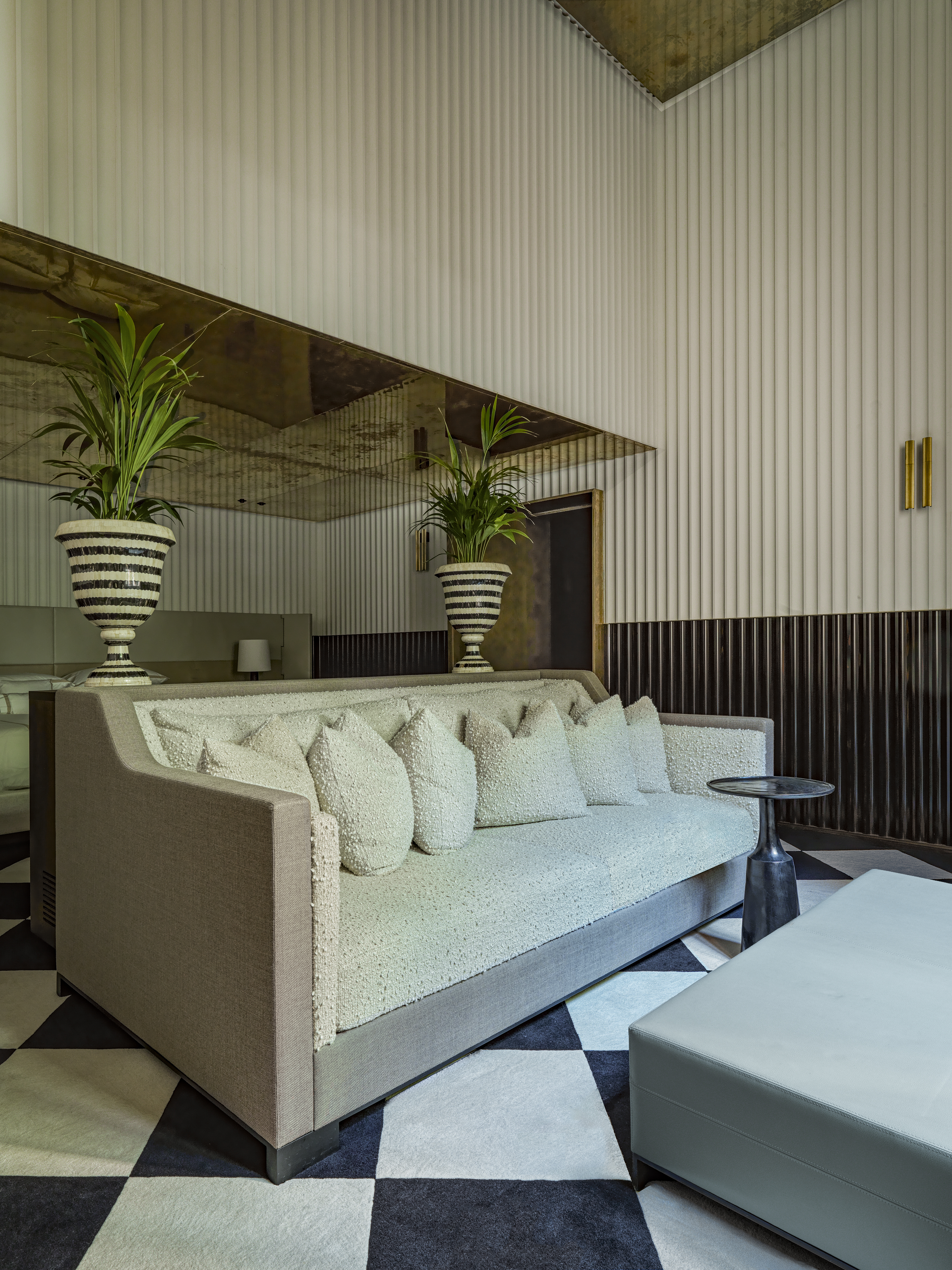 Pietro Ruffini milan apartment