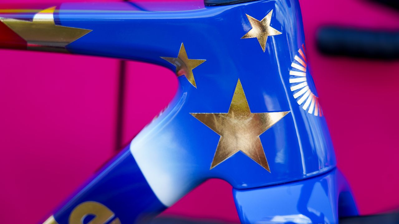 Kristen Faulkner's custom bike