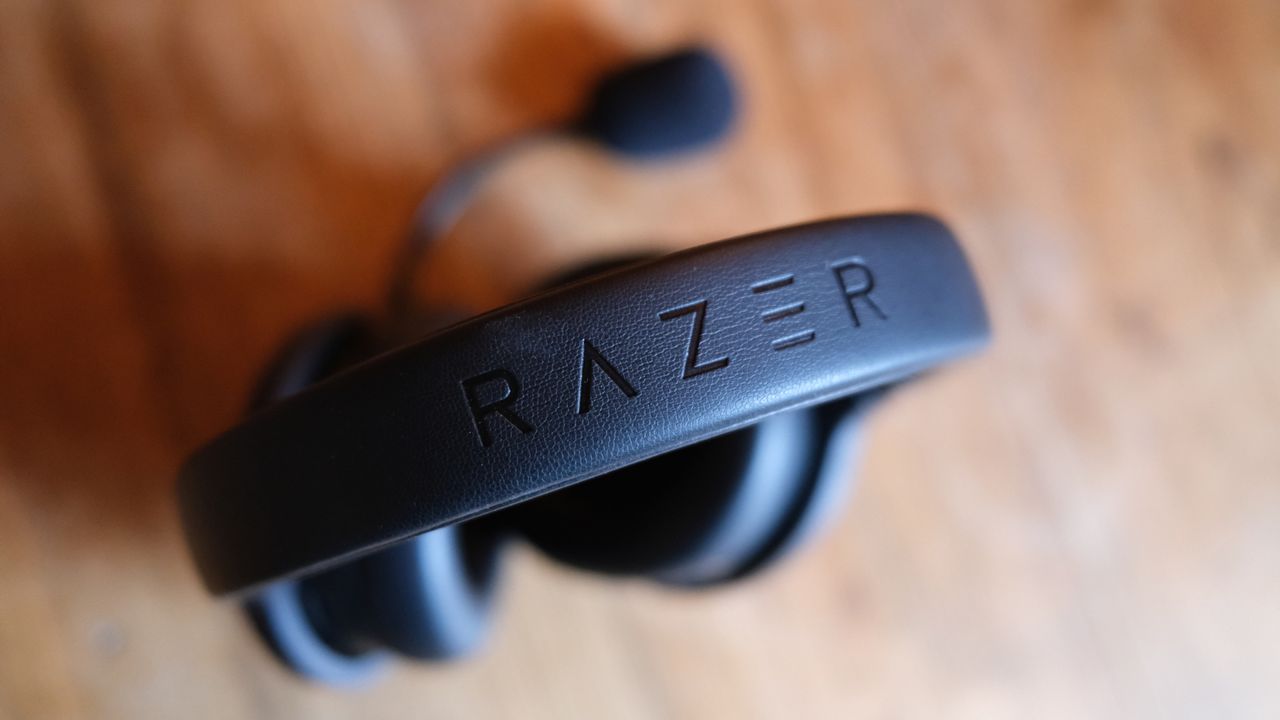 Razer Barracuda V2 Pro headset review