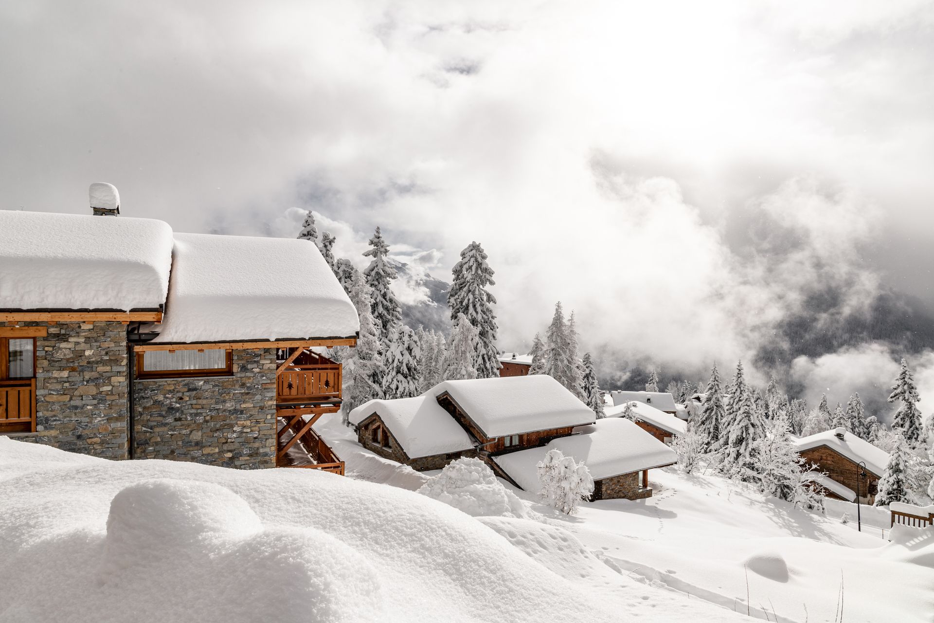 Station de ski sous la neige