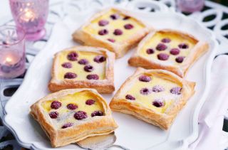 Raspberry and custard tarts