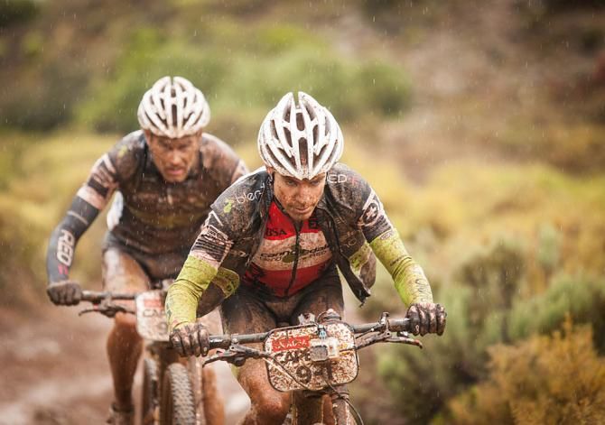 Darren Lill (front) and Charles Keey (rear) during stage 2