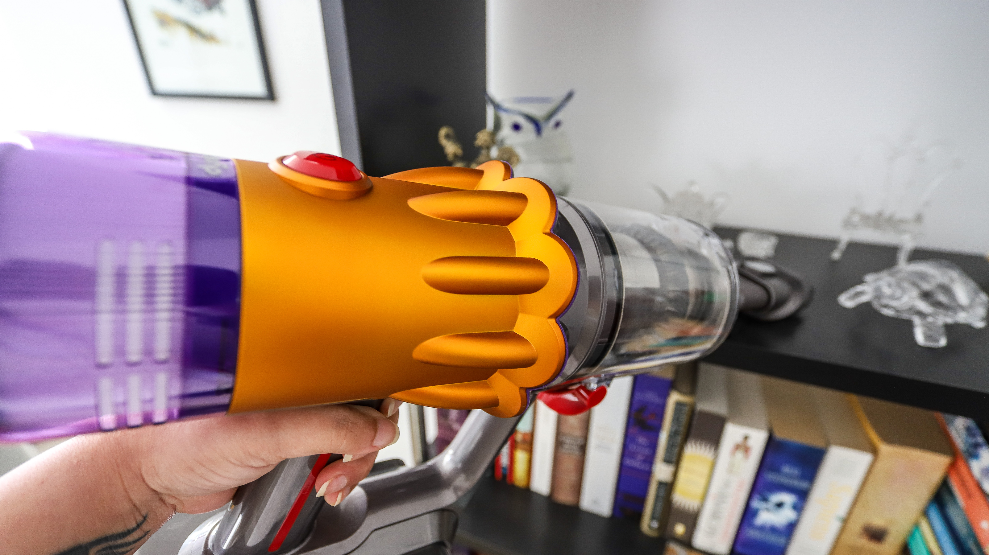 Dyson V12 Detect Slim handheld unit side view