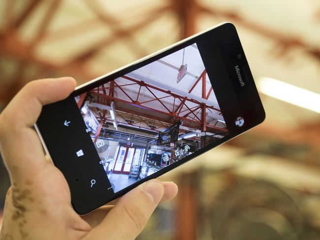 Windows Phone Store shuts down today, Windows 10 Mobile support