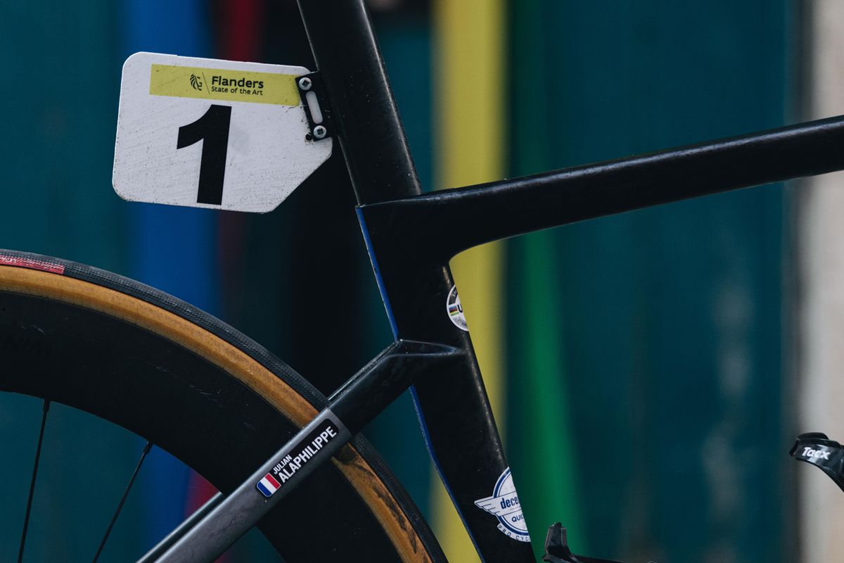 Julian Alaphilippe’s Tarmac SL7: Finish line to photography in under an hour