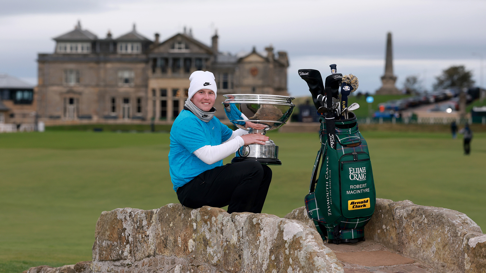 Robert MacIntyre holds the Alfred Dunhill Links Championship trophy