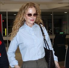 Nicole Kidman airport