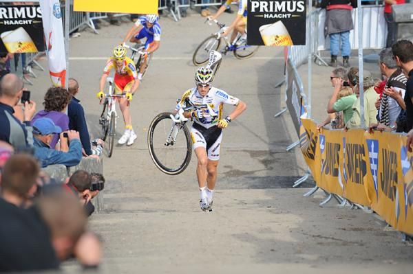Stybar took the early lead in Ruddervoorde.