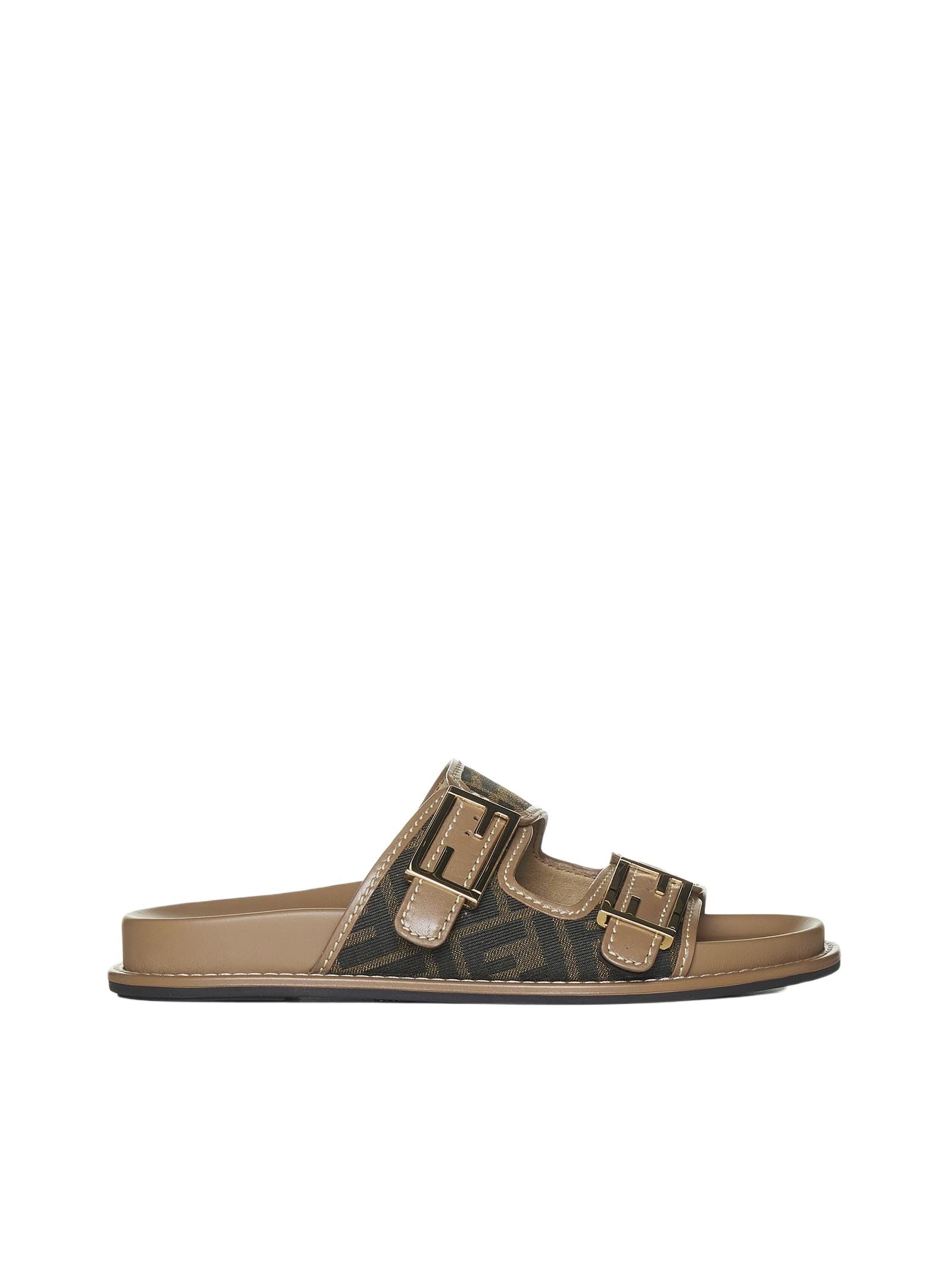 missing-image 18 حذاء مصمم يمكنك الحصول عليه بسعر مخفض