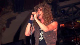 Overkill’ Bobby ‘Blitz’ Ellsworth onstage in 1988