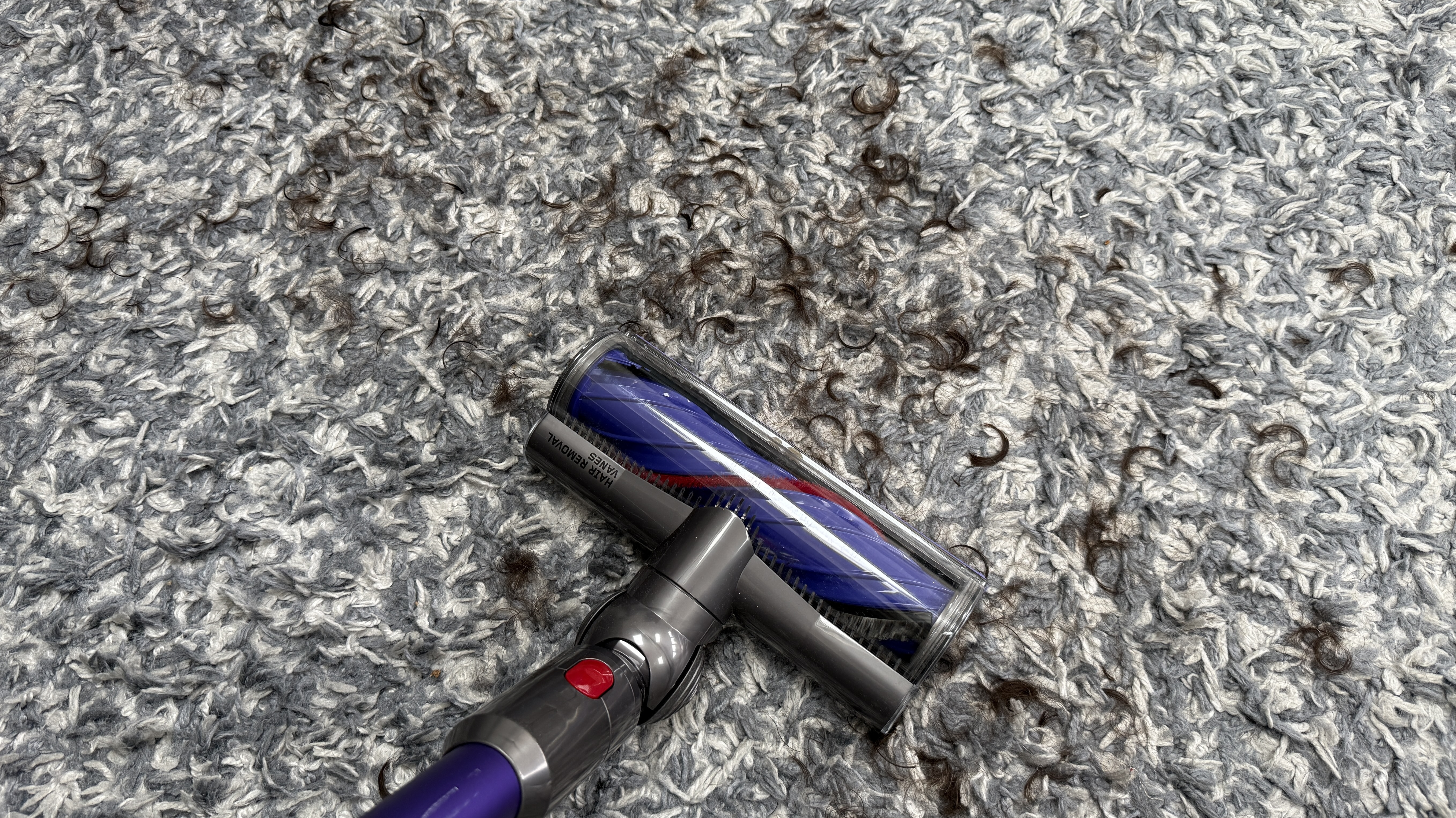 Dyson V11 Advanced testing on a rug