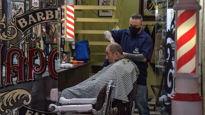 A barber&amp;#039;s shop