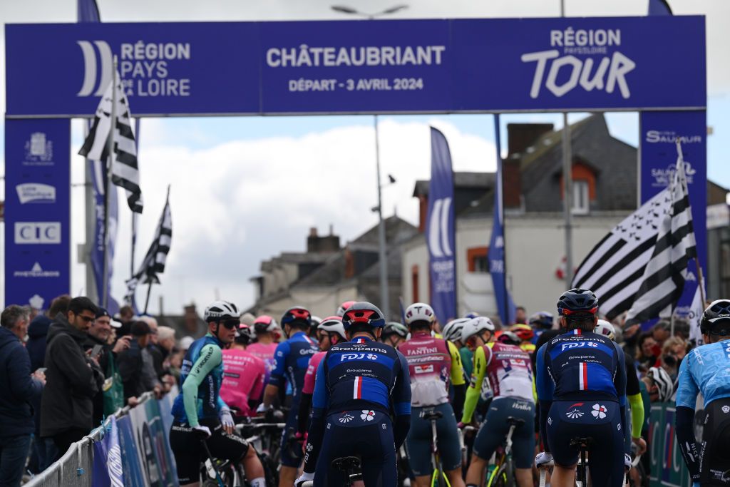 CHATEAUBRIANT FRANCE APRIL 03 A general view of the peloton prior to the 70th Region Pays de la Loire Tour 2024 Stage 2 a 1621km stage from Chateaubriant to Saumur on April 03 2024 in Chateaubriant France Photo by Dario BelingheriGetty Images