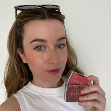 Grace Lindsay testing the Dior Rosy Glow blush