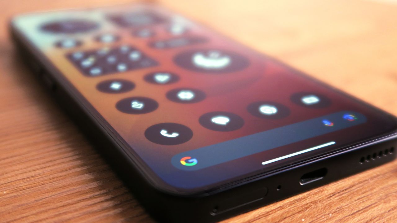 Nothing Phone 3a REVIEW home screen angled