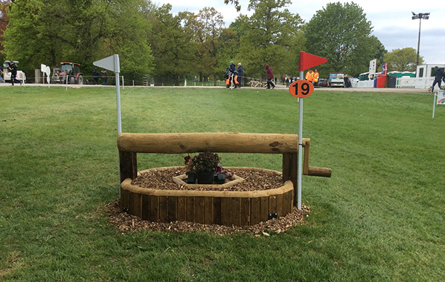 Fence 19
