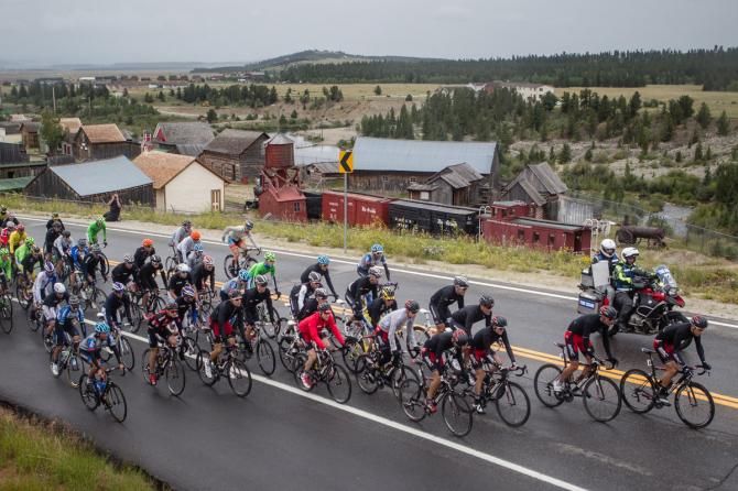 The peloton on stage 5 of the USA Pro Challenge to Breckenridge