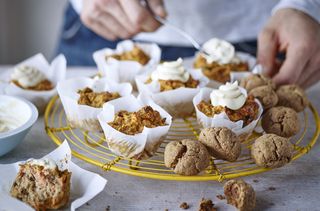 Lean in 15 recipes: carrot and apple muffins