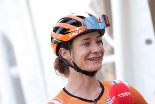 Marianne Vos surprisingly suffered and was dropped mid-race