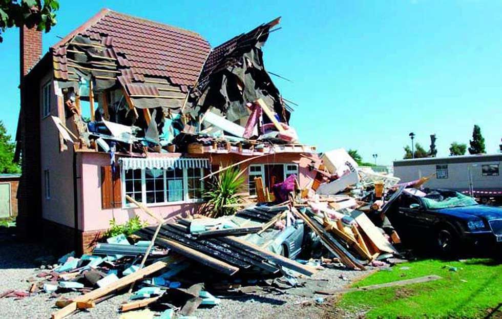 House being demolished