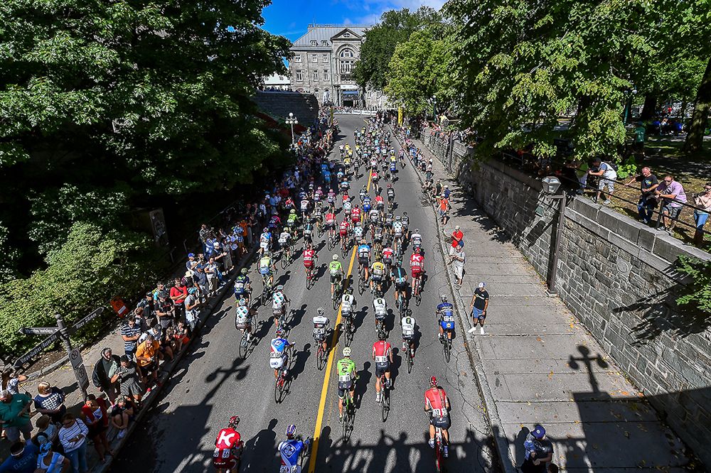 The peloton in action during the Grand Prix Cycliste de Quebec