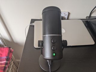 Razer Seiren Elite