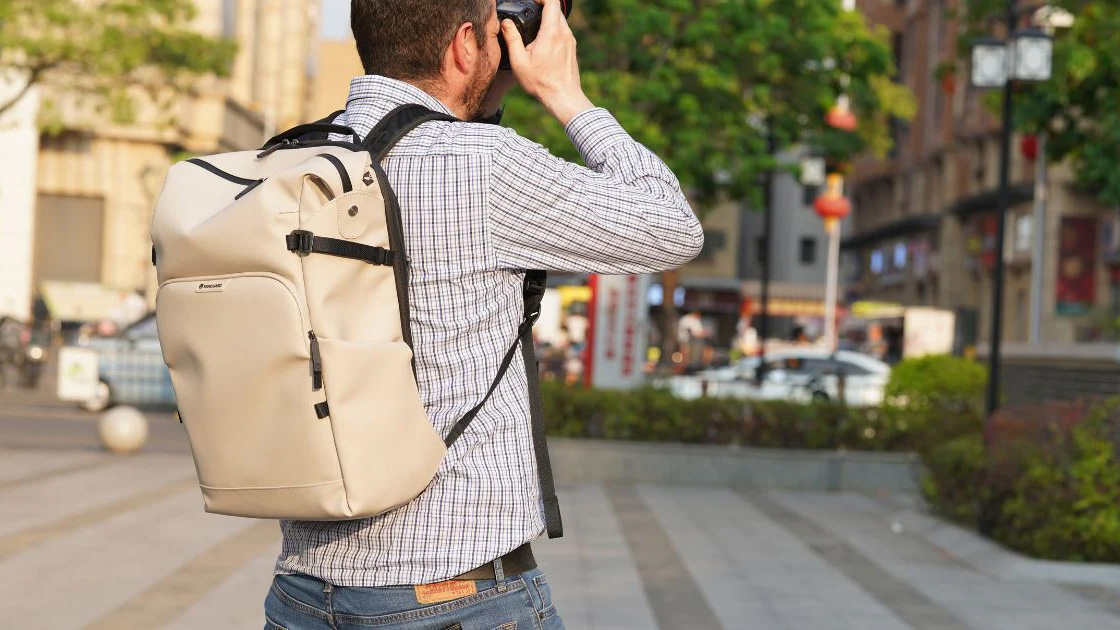 Vanguard VEO Lite camera bag