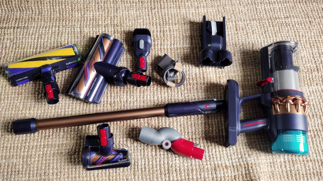 Dyson Gen5detect Absolute being tested