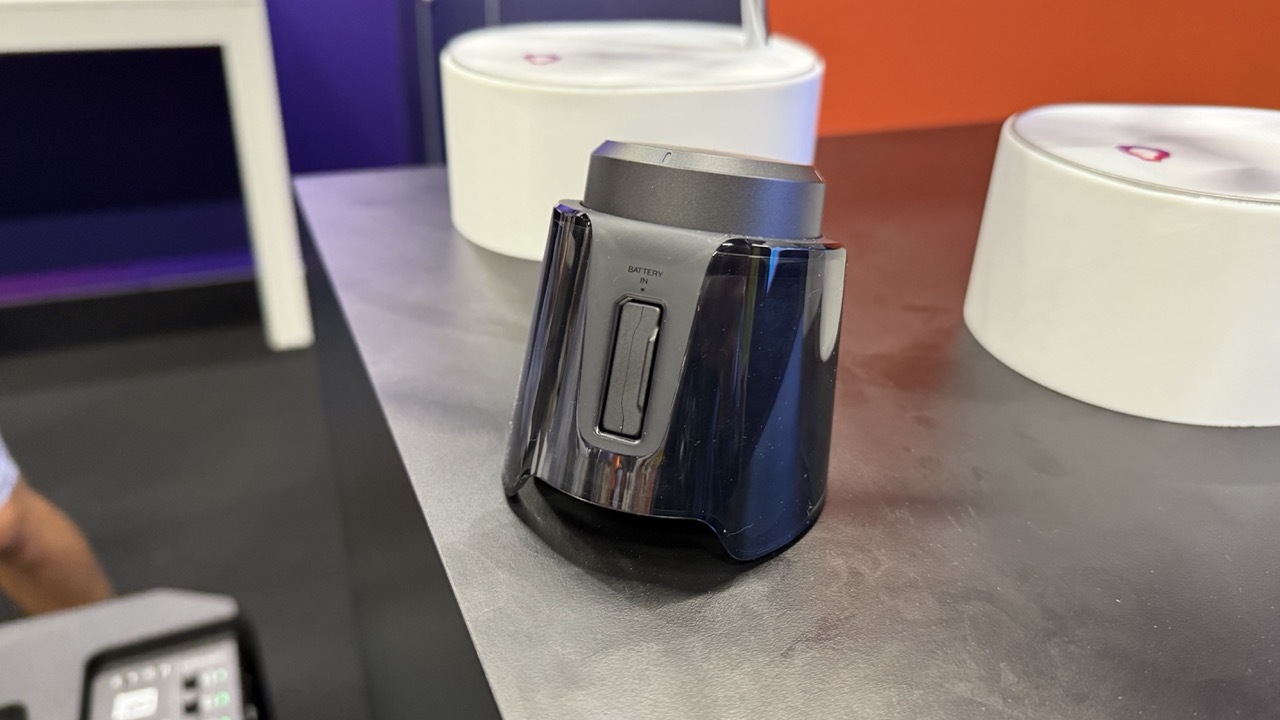 JBL's Quantum headphone range on show at GamesCom
