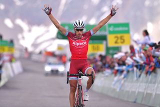 Simon Spilak wins stage 7 at Tour de Suisse