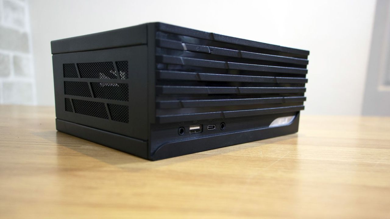 A closeup of the MSI Pro DP20Z 5M's front panel