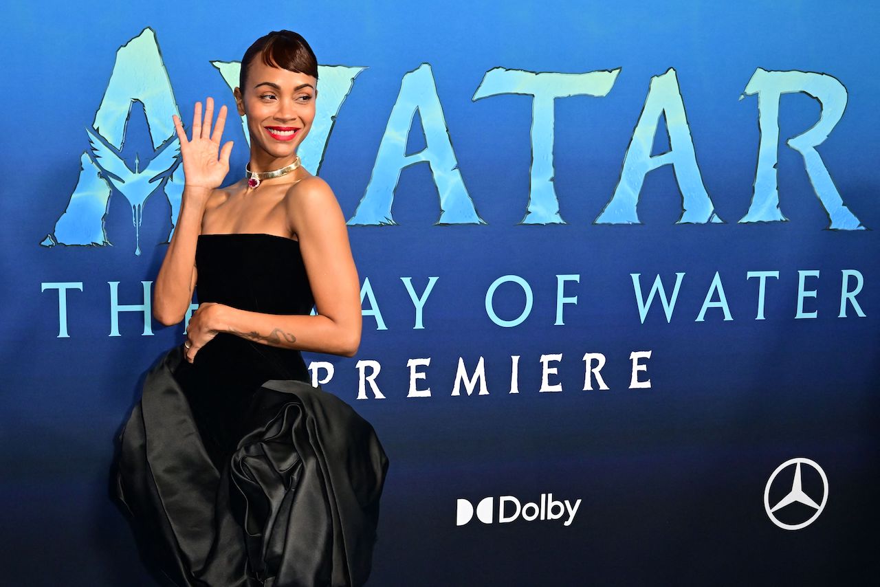 Zoe Saldana en el estreno de Avatar 2