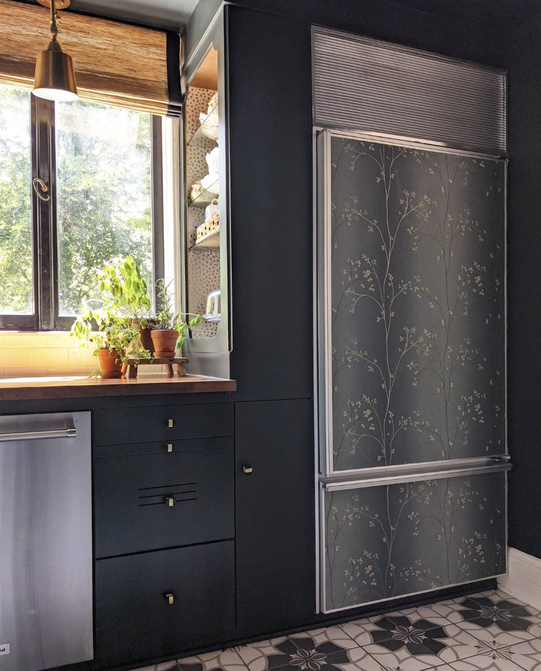 Dark kitchen makeover- Ruth Jackson