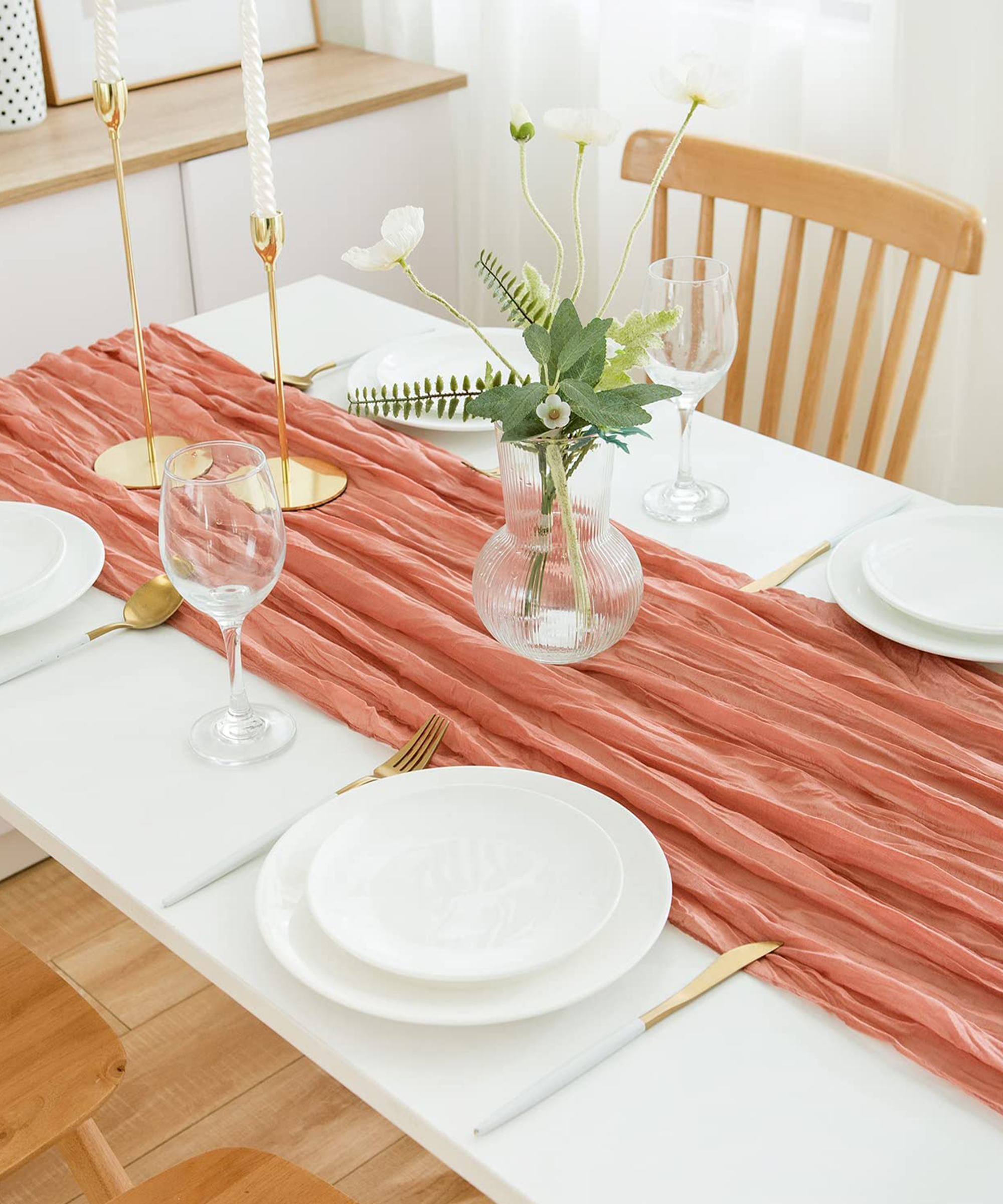 Coral table runner at a dining table