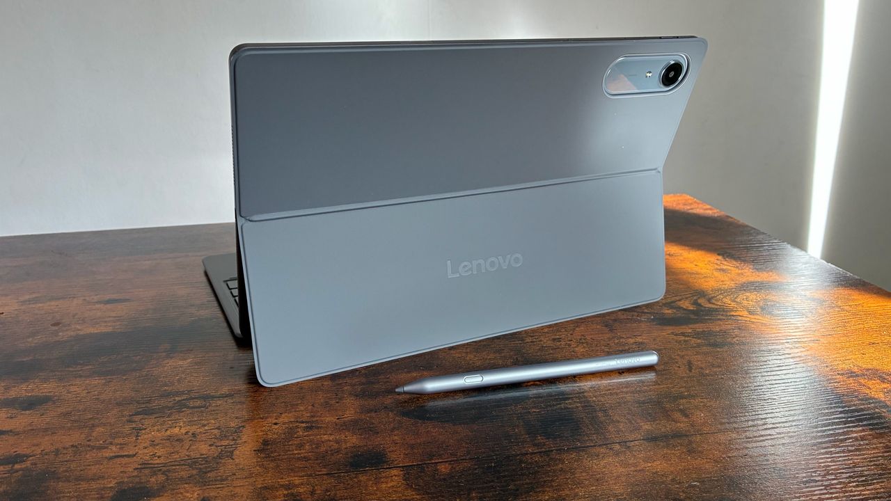 The Lenovo Idea tab Pro Gen 2 on a desk