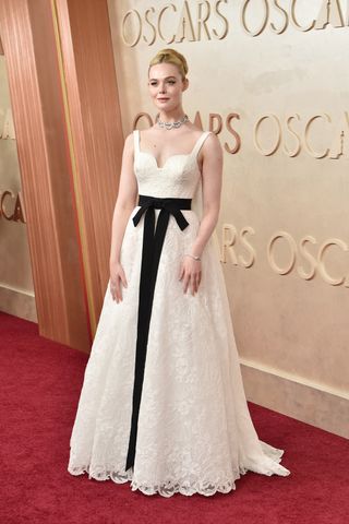 elle fanning at the 2025 oscars