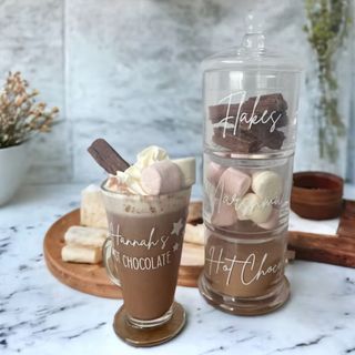 Hot chocolate station with special glassware