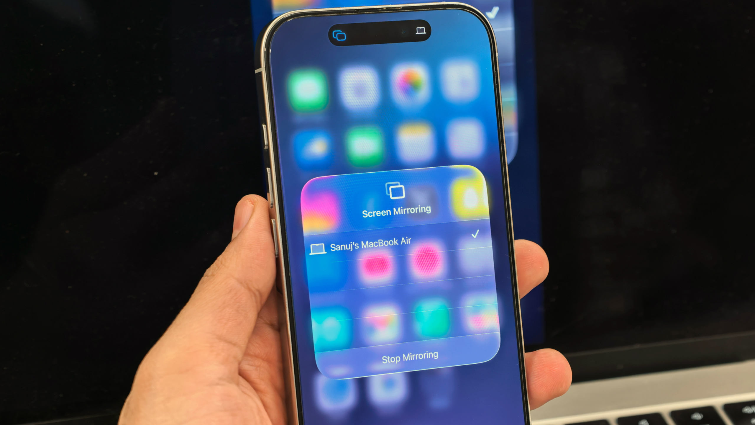 iPhone AirPlay to Mac screen sharing menu