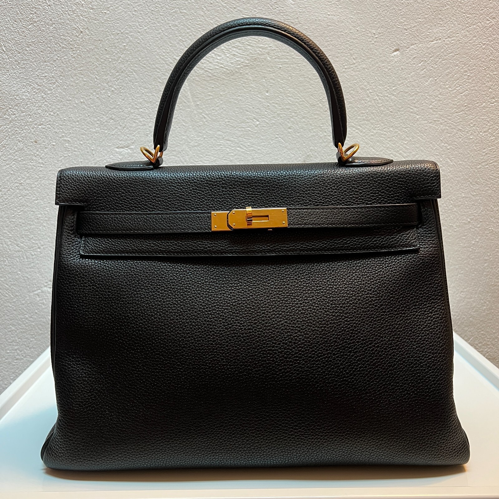 Authentic HermÈs Handbag 2016 Kelly 35 Black Togo Leather & Gold Hardware